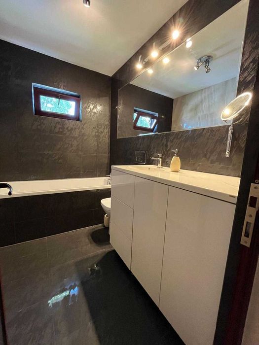 Inchiriez apartament cu 3 camere zona IFR