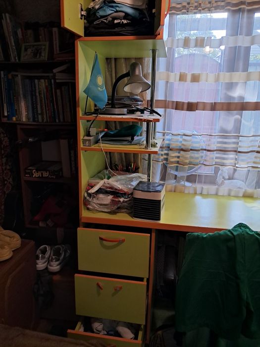 Детский шкаф с партой