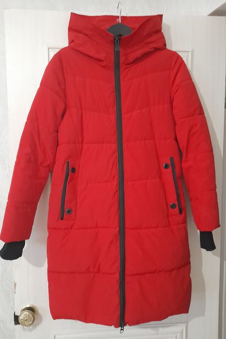 Зимний куртка 44р длина 90 см