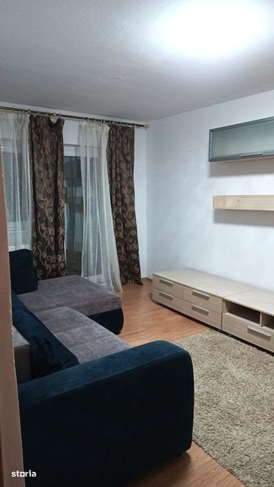 ap 3 cam decomandat-zona Lipovei