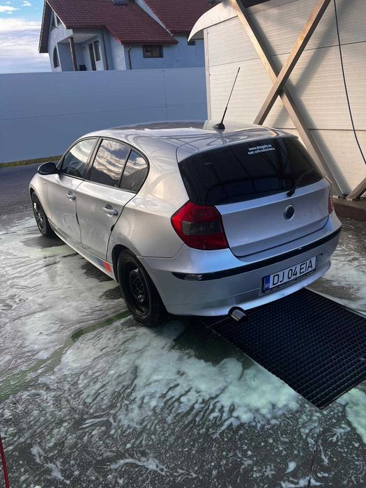 Vând BMW e87 116i