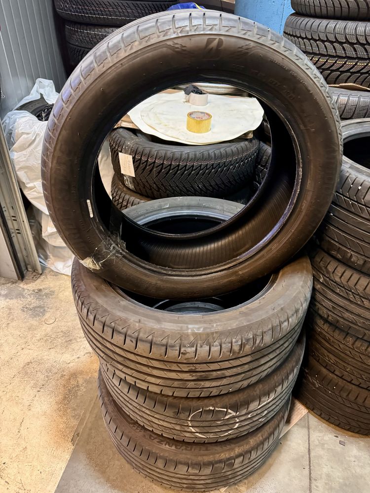 Летни гуми Bridgestone 255/50/18. 17” , карани 5 месеца.