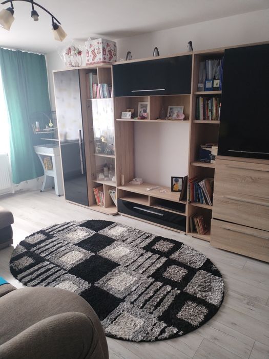 Vând apartament 3 camere