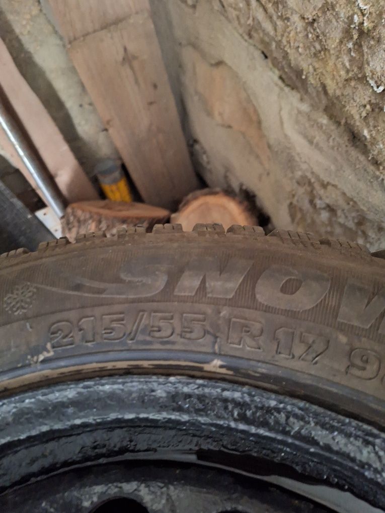 Зимни гуми 215/55/R17