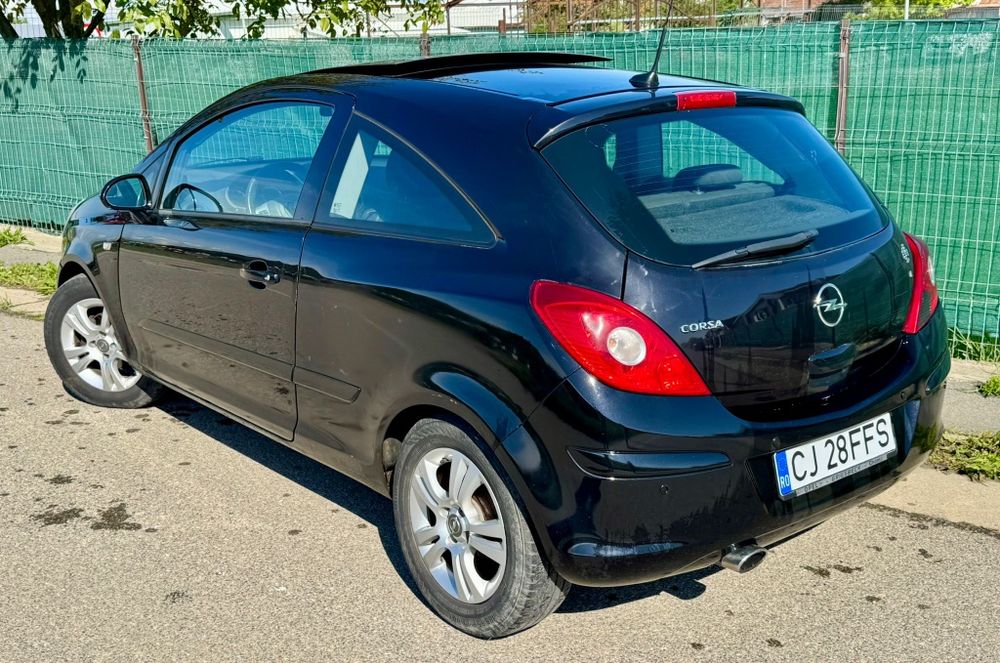 Opel corsa Automat  GPL panoramic xenon  GPL