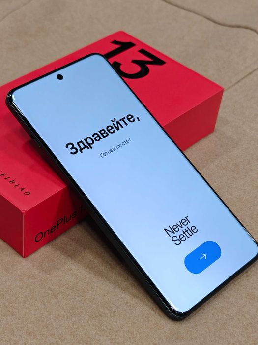 Нов OnePlus 13 12/256 черен; Глобална версия; SD8 Elite; Hasselblad