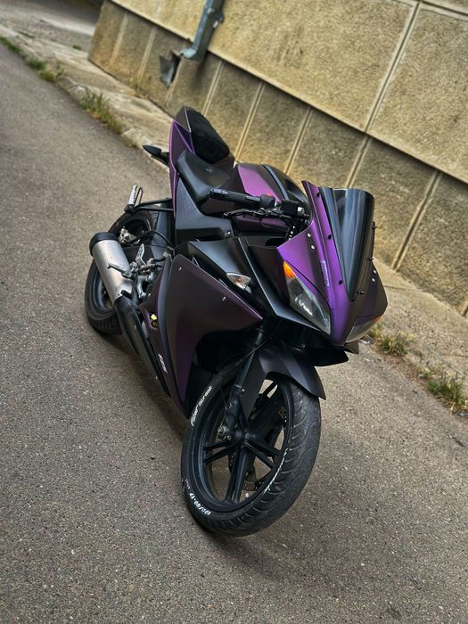 Yamaha yzf r125 stare perfecta negru mov