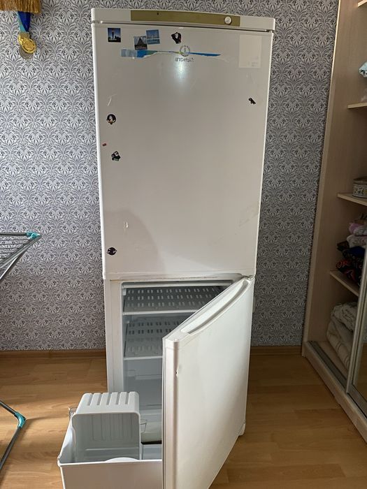 Холодильник Indesit ES 16 белый