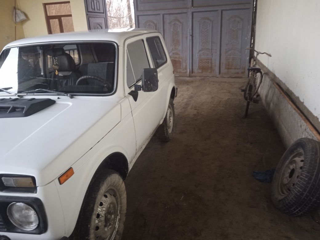 Lada Niva 2121 4x4