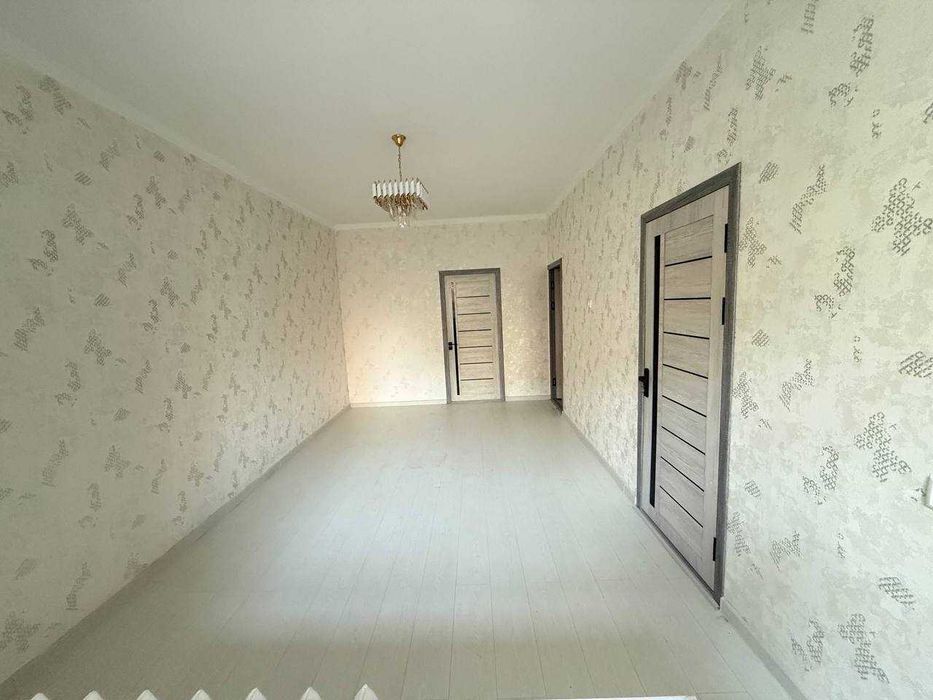СРОЧНО !! Продается квартира в Яшнабаде 2/1/4 ( 47 кв/м ) Авиасозлар 3
