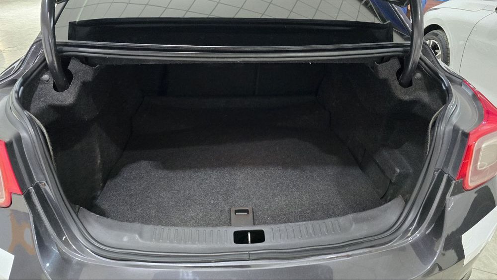 Chevrolet Malibu 1 sotiladi