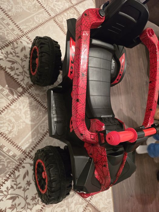 CHIPOLINO Ride-on с дръжка и сенник ATV SPIDER