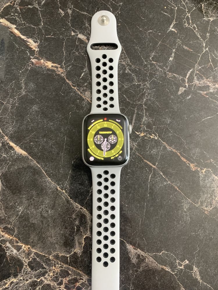 Apple Watch 6/44