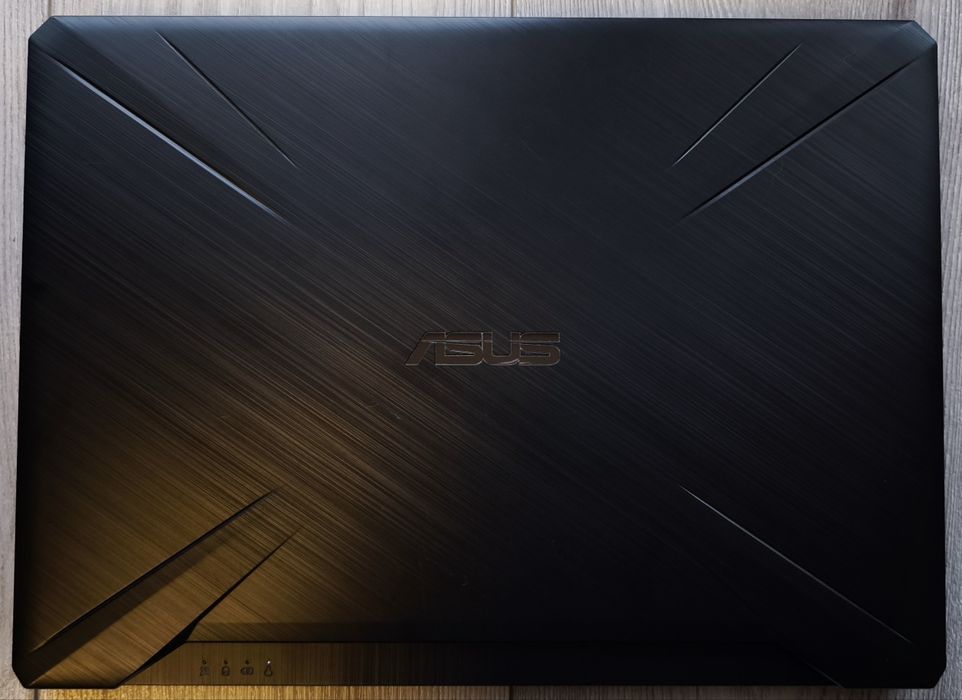 ASUS TUF FX505GT i5-9300H/15.6" FHD/144Hz/8GB/512GB SSD/GTX 1650 4GB