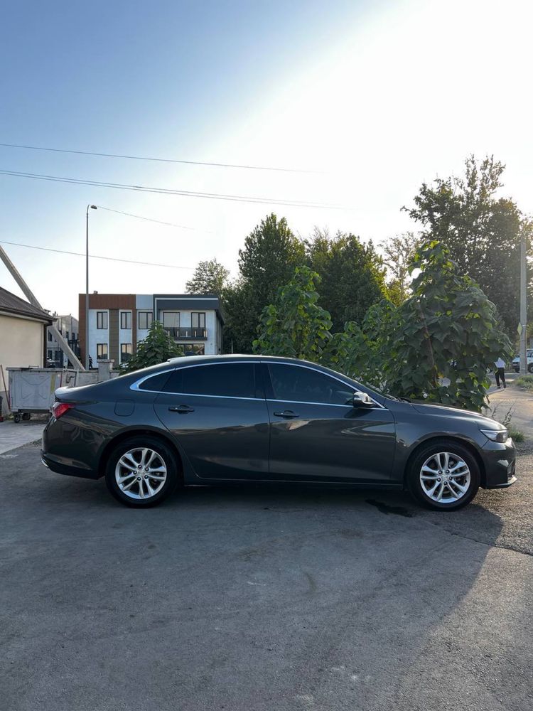 chevrolet malibu 2