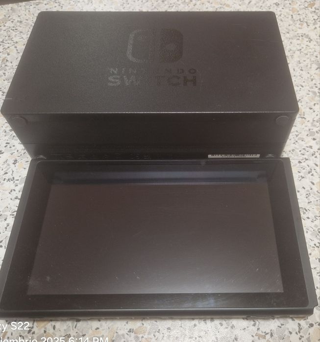 Nintendo switch aproape nou.