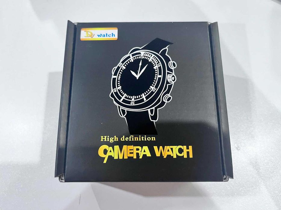 Шпионски часовник - камера Menborn с черна кожена каишка