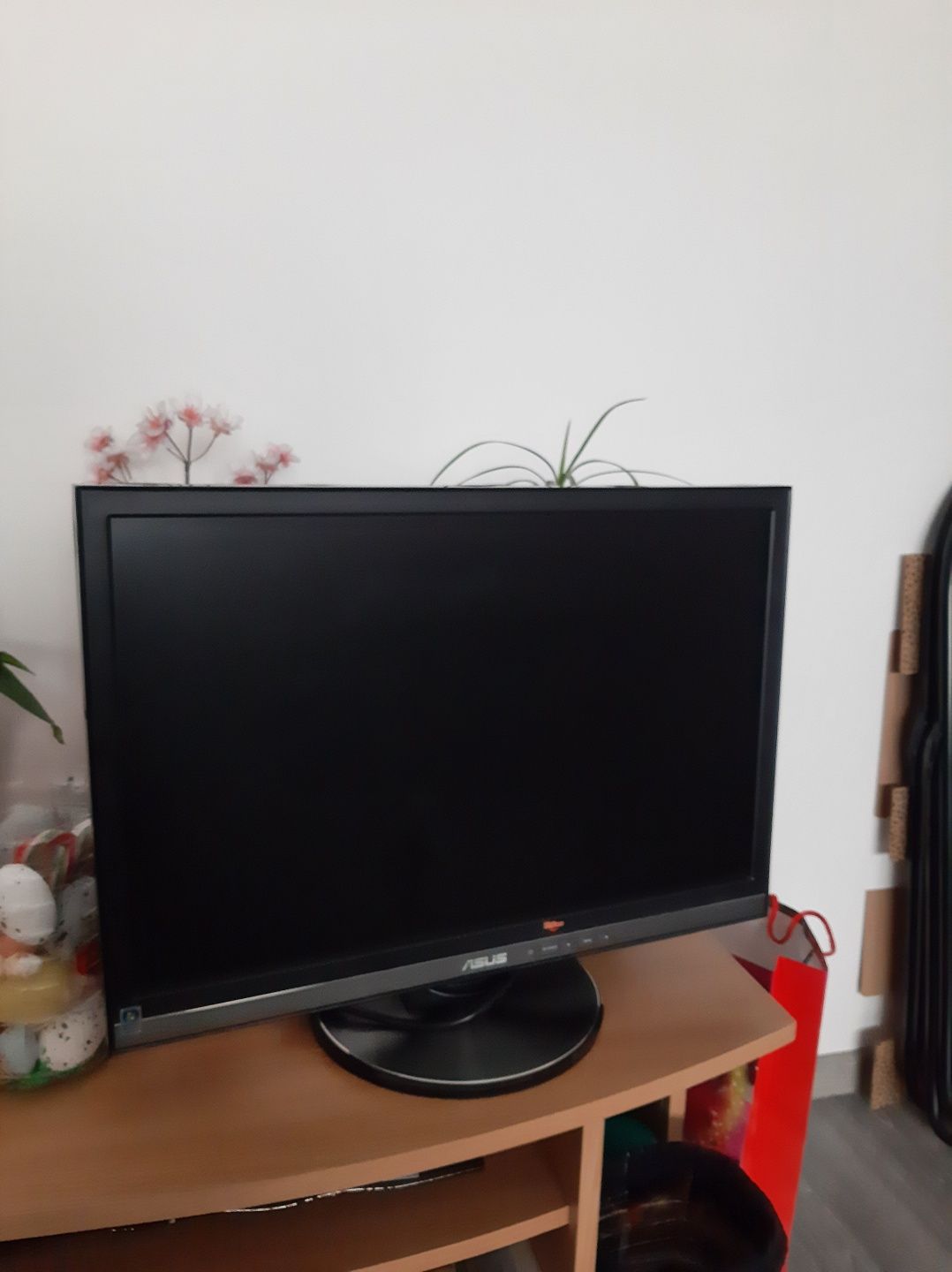 Monitor Asus-diagonală 60