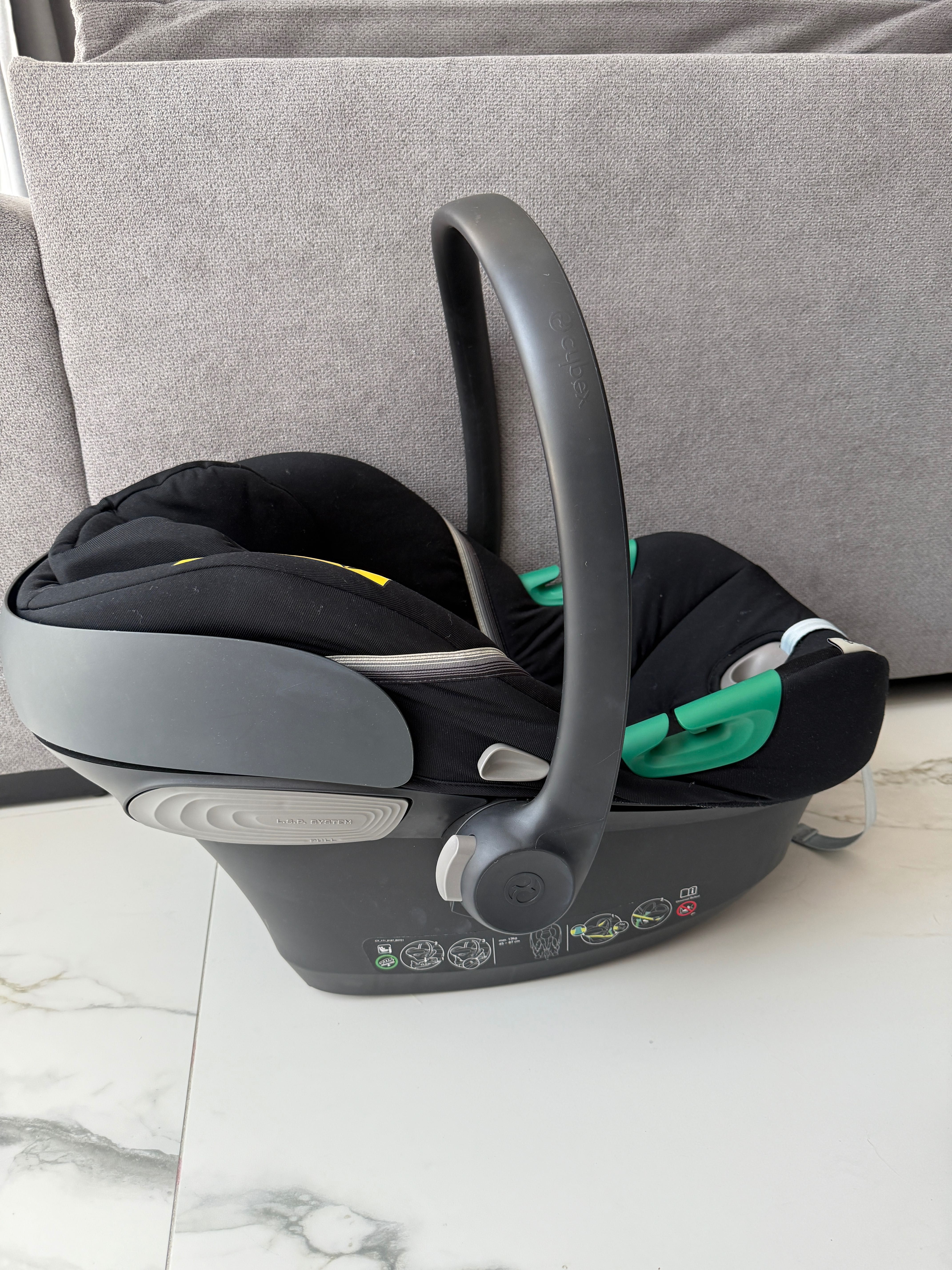 Кошче за кола Cybex Aton s2 i-size
