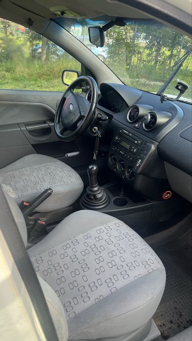 Ford Fiesta 2002 1.4 masina ieftina