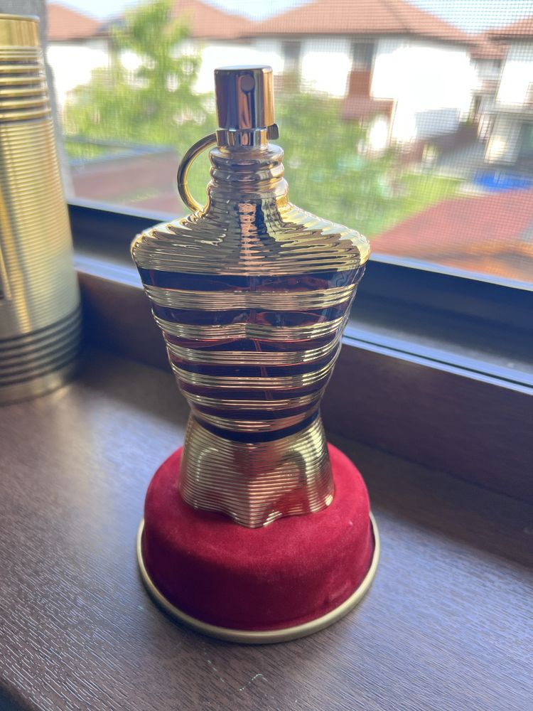 Jean Paul Gaultier , LE MALE