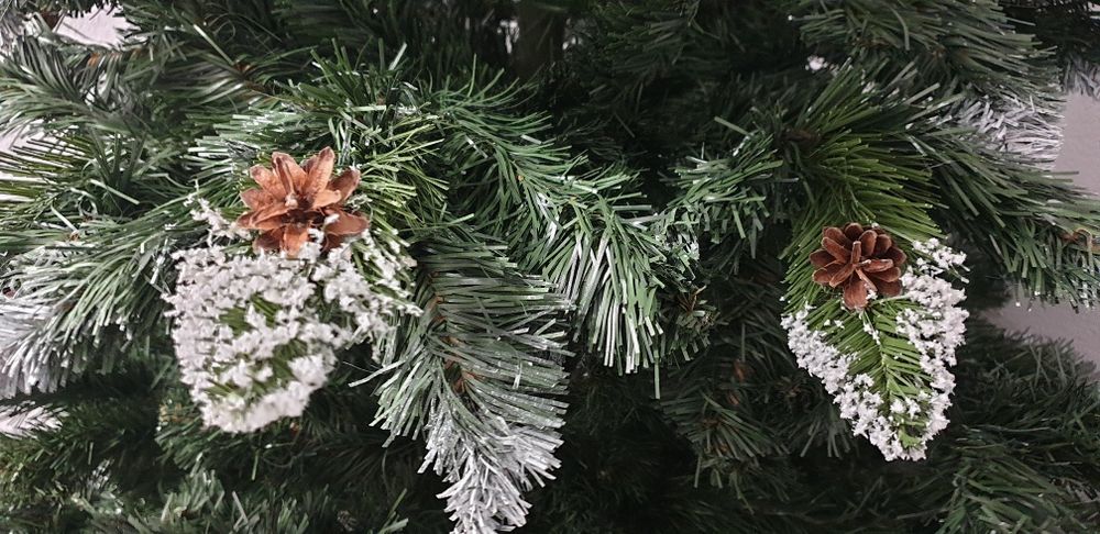 Brad artificial nins 220 cm