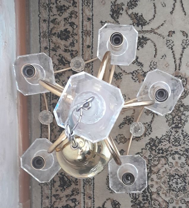 Люстра,светильник  б/у продам