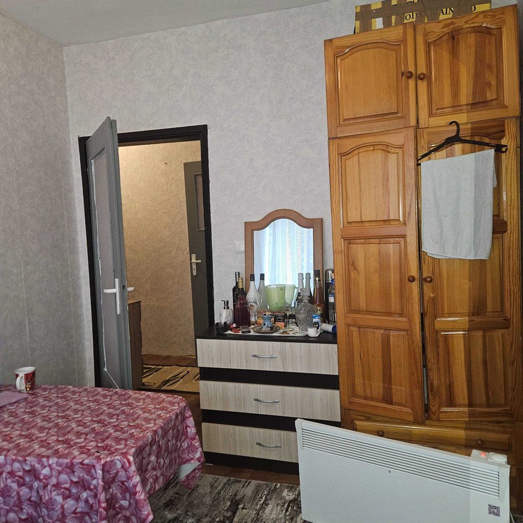 Продава се Едностаен апартамент в Пловдив, Каменица 1 - 44 кв.м за 1273 €/кв.м - Снимка #2
