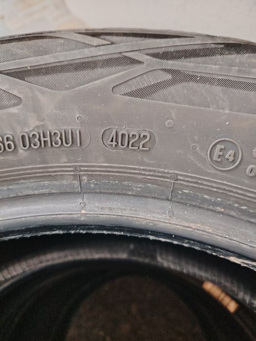 Vând cauciucuri de vară