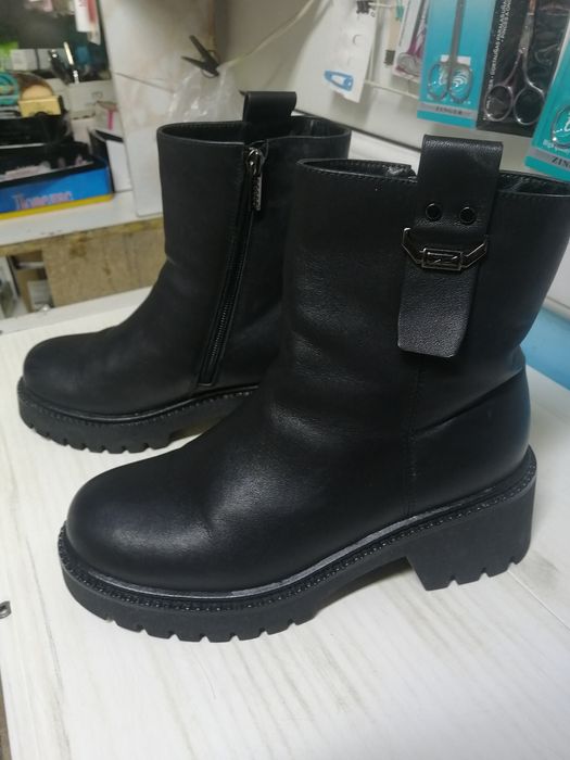 Полусапожки зимние. Кожа. Цигейка.