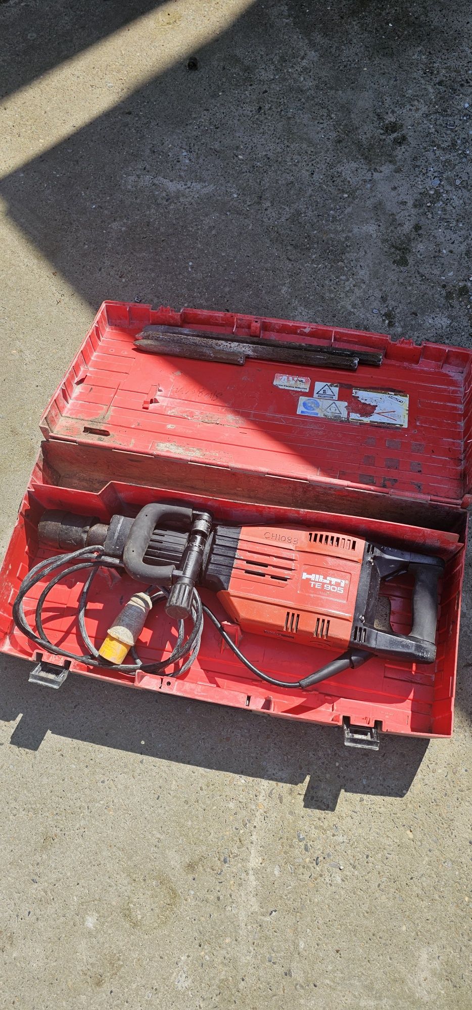 pikamer Hilti TE905 la 110v