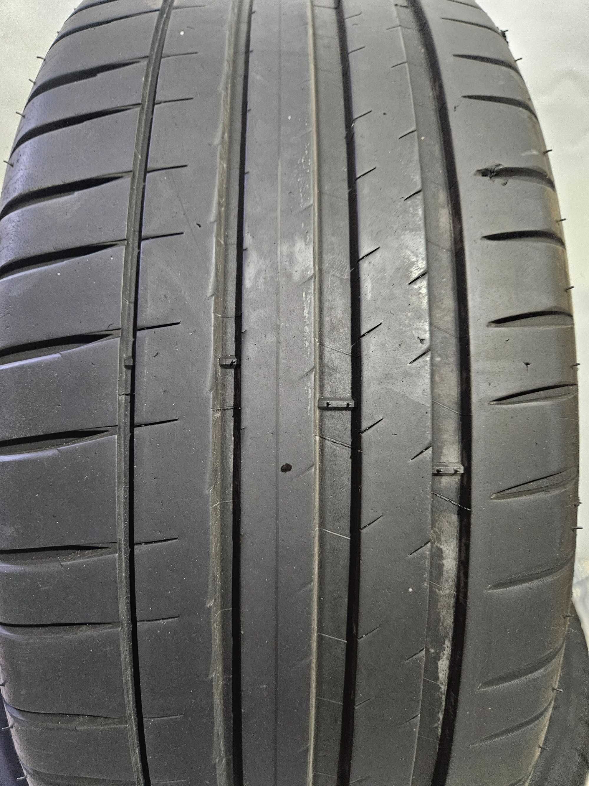 2бр 225/45/17 MICHELIN 6,8мм грайфер дот:22г безплатен монтаж