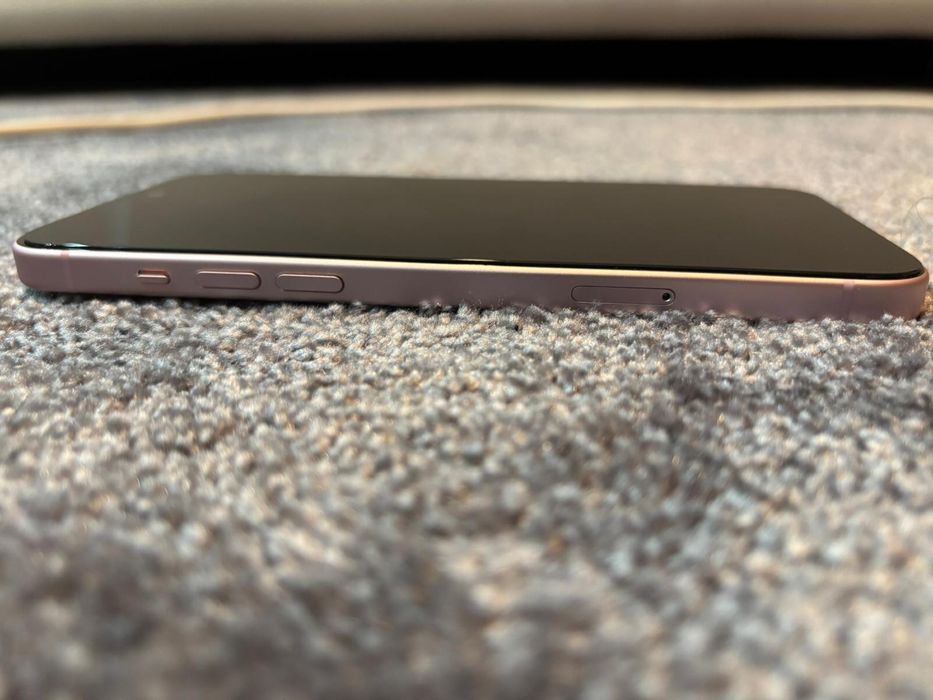 Iphone 15 plus roz