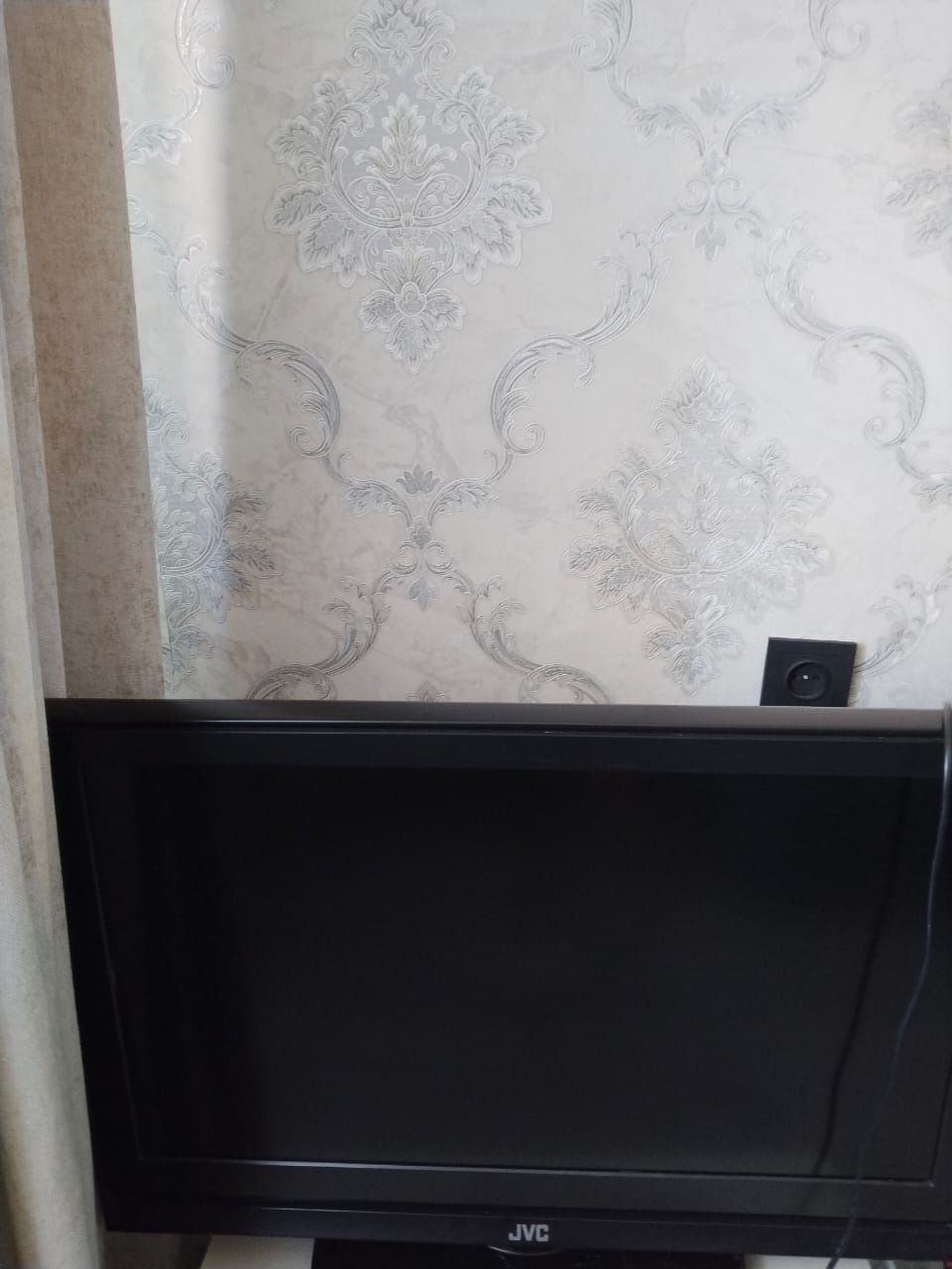 Продаётся телевизор срочно