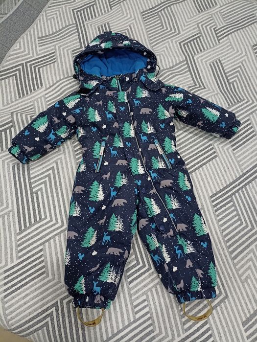 Детский зимний комбинезон.