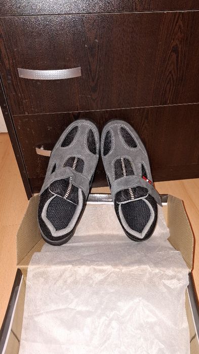 Работви обувки с бомбе  2 модела