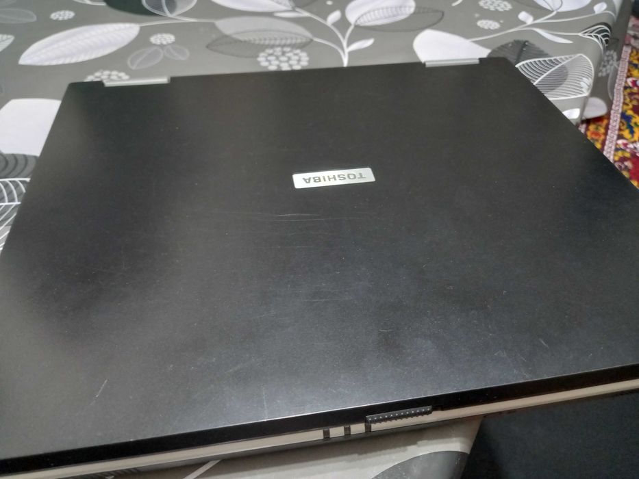 Ноутбук aser ddr2 17,3 dyum MSI 15,6d 500 hard 4 ozu