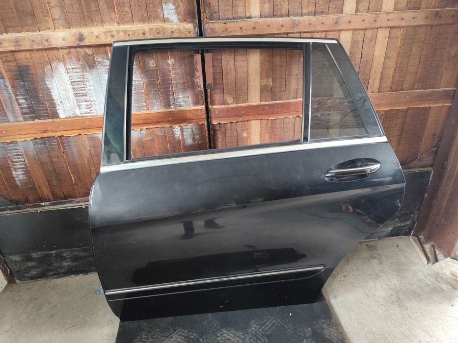 Задна лява врата Mercedes R class W251