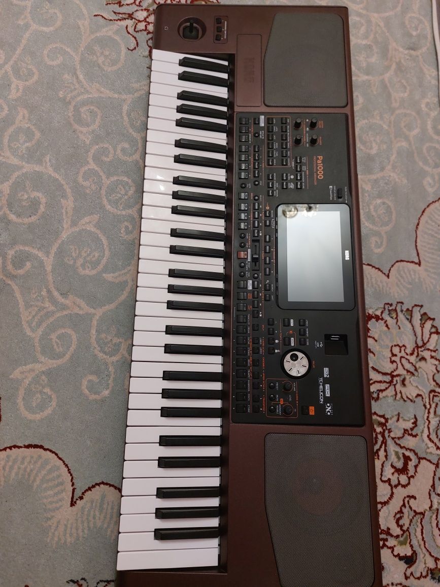 Korg PA-1000 синтезатор
