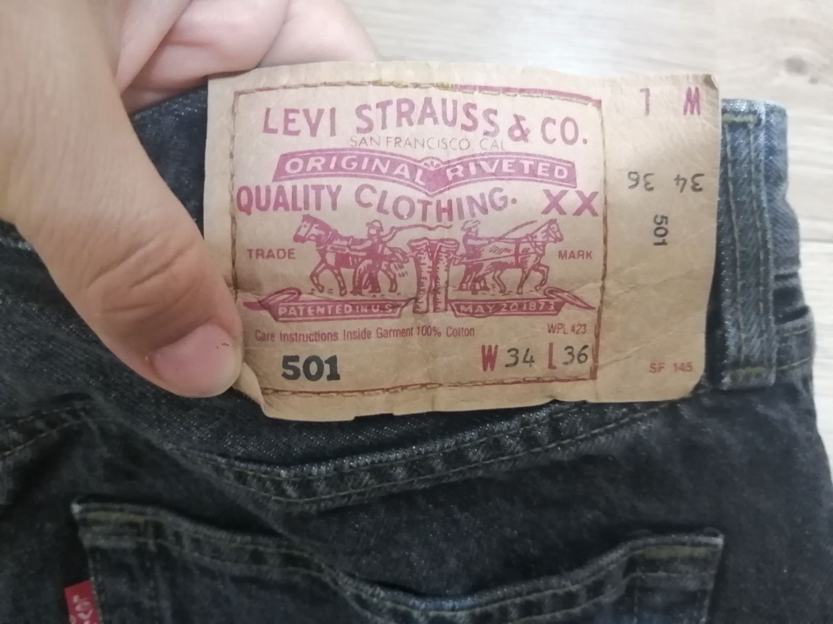 Фирменные джинсы Levis 501