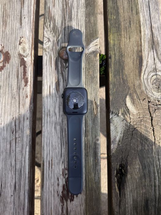 Apple Watch SE 2 44 мм