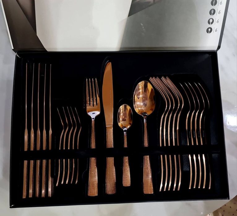 Нови Комплект Прибори за хранене 24части Лукс Серия Rose Gold