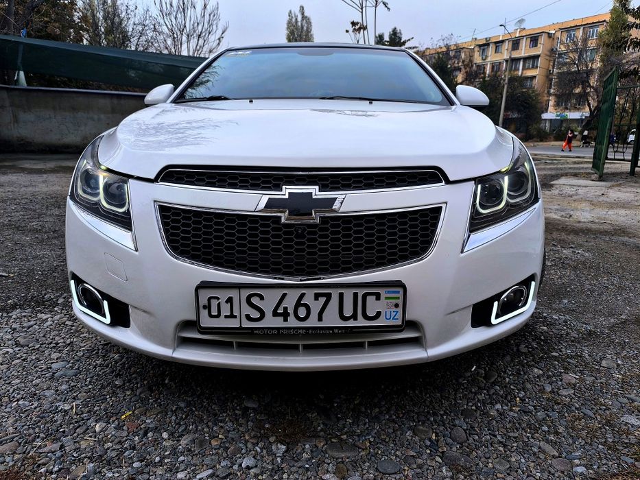 Cruze 1.8 Идеал Ягона