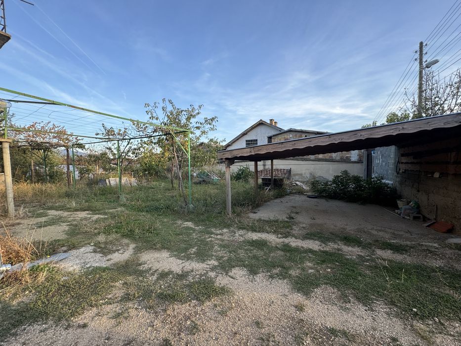 Продава се Къща в Казанлък - 300 кв.м за 405 €/кв.м - Снимка #3