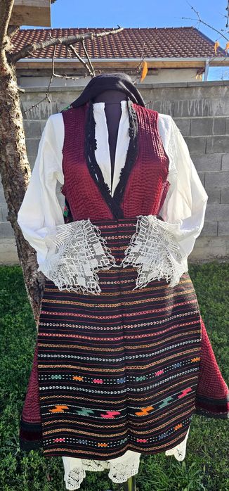 Автентична носия