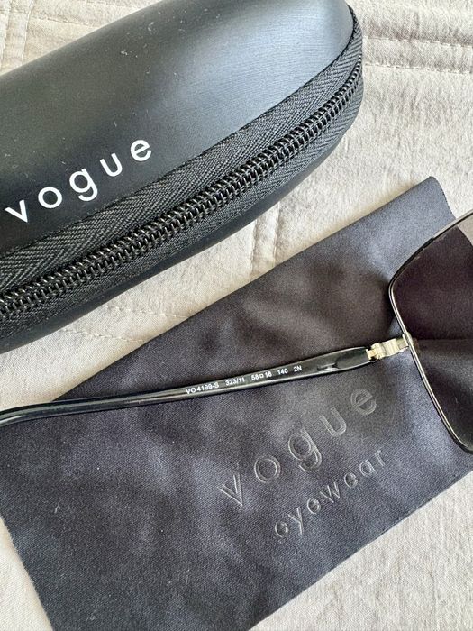 Слънчеви очила Vogue & Guess