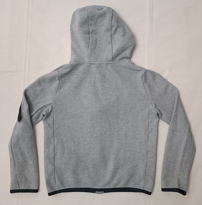 Nike Tech Fleece Sweatshirt оригинално горнище ръст 137-147см Найк
