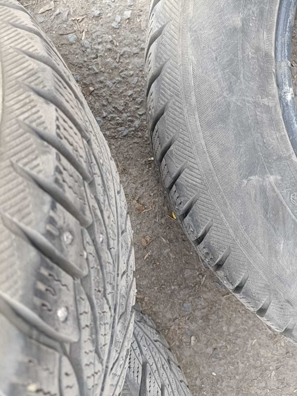 Комплект зимних шипованных шин Кама 195/65 R15 шины