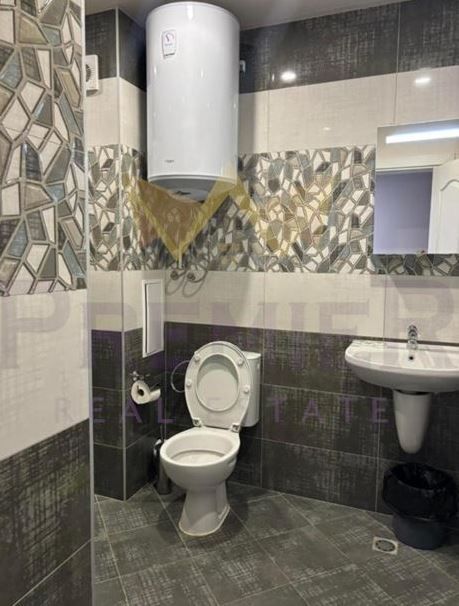 Дава се под наем Двустаен апартамент в Варна, Колхозен пазар - 70 кв.м за 600 € - Снимка #8