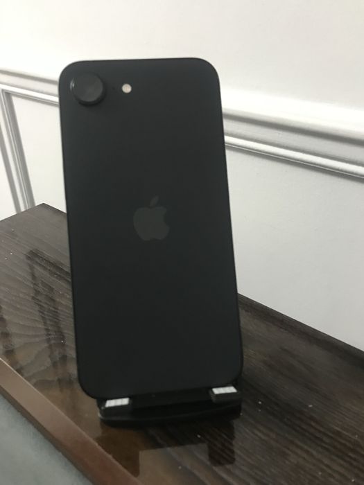 Iphone 16e новый